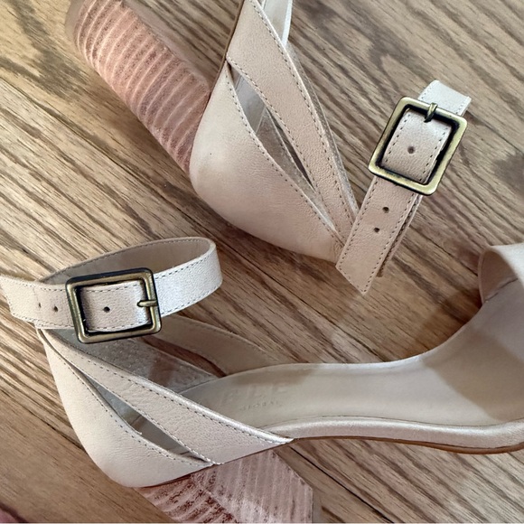 Able Nude Open Toe Strappy Heels Size 6 - Picture 3 of 7